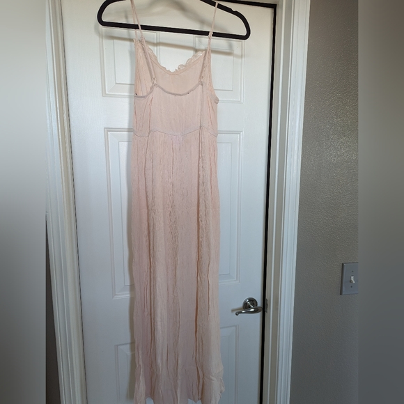 🩷 Flowy Dusty Pink Dress - Picture 2 of 5